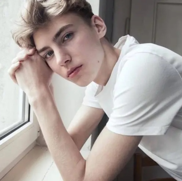 Meet your Posher, Scott - Picture 1 of 1